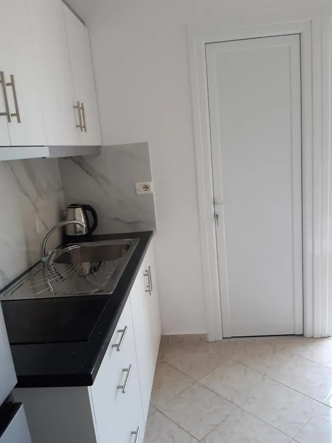 Vila Bilbil Ксамил Апартаменты