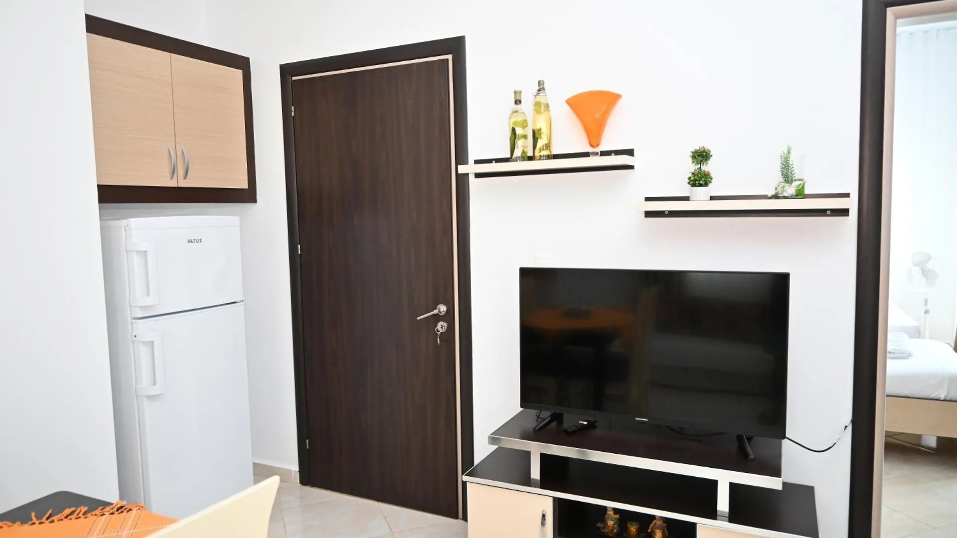 Vila Bilbil Ксамил 0*,  Албания
